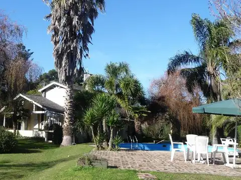 Encantadora Quinta EN VENTA - Fácil acceso desde Camino General Belgrano