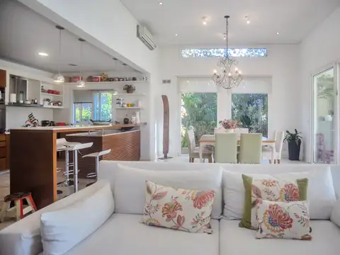 Casa en Alquiler Temporal en Las Liebres, USD 4.500