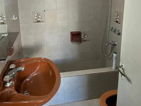 Depto Tipo Casa en Alquiler de 3 ambientes