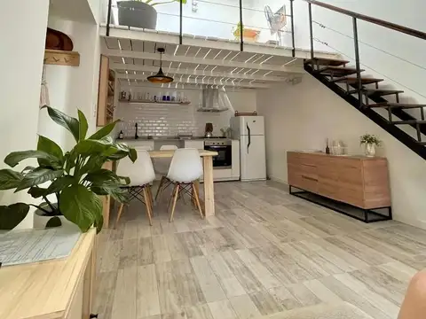 Depto Tipo Casa en Venta de 3 ambientes