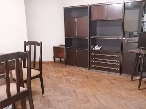 Departamento en Alquiler en Chacarita, $ 650.000