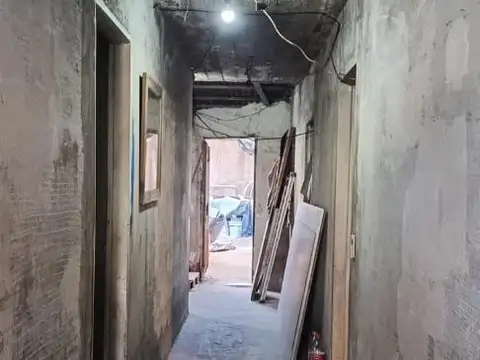 Casa 3 ambientes con 1 baño