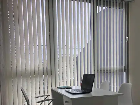 Oficina Monoambiente con 2 baños