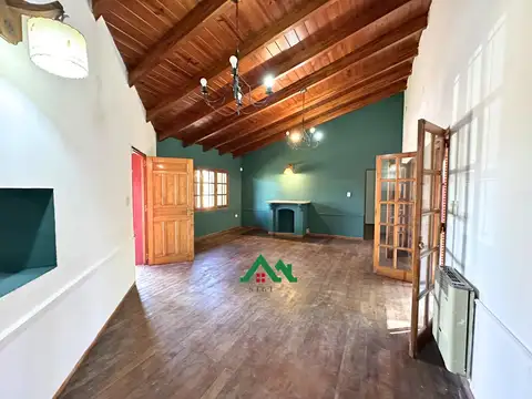 Casa 4 ambientes con 1 baño