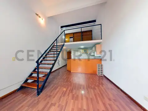 VENTA PH 2 AMB CON COCHERA JARDÍN Y PILETA CARAPACHAY APTO CRÉDITO