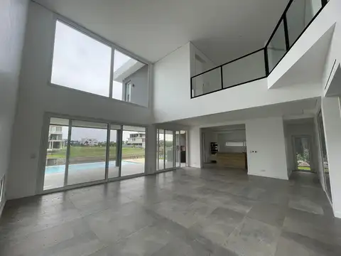 Casa en Alquiler de 5 dormitorios