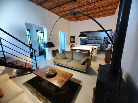 Casa  en venta en saavedra, capital federal, buenos aires