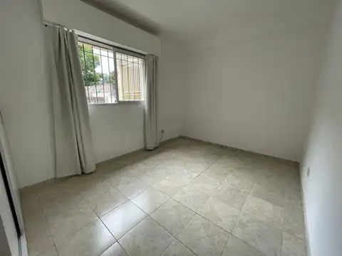 Depto Tipo Casa en Alquiler de 1 dormitorio