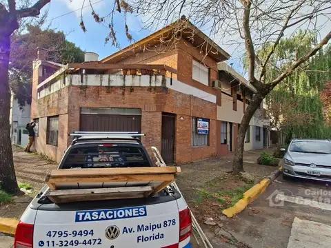Depto Tipo Casa en Venta con 1 cocheras