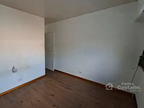 Depto Tipo Casa 4 ambientes con 1 baño