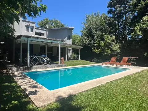 HERMOSA CASA EN VENTA EN  CLUB DE CAMPO PILAR DEL LAGO