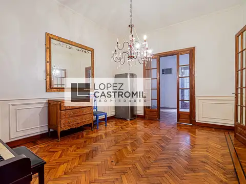 Depto Tipo Casa en Alquiler 40 años