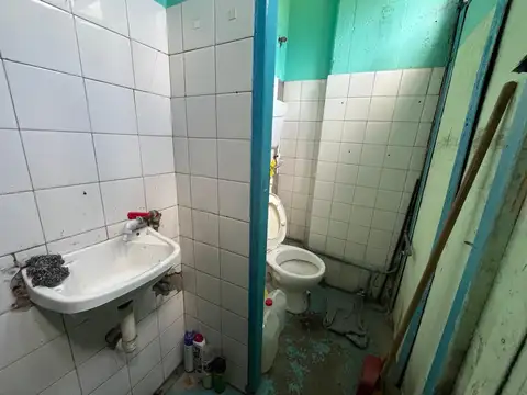 Local alquiler con entrepiso - ALQUILER