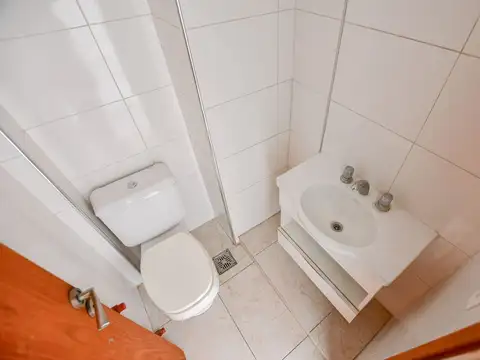 Departamento Piso 3 dormitorios c/ patio y balcón