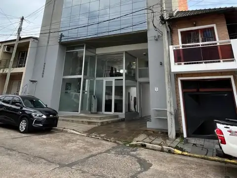 Venta total o por pisos, excelente ubicación