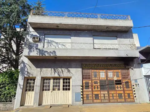 VENTA, CASA MULTIFAMILIAR EN SAN JUSTO, CON LOCAL