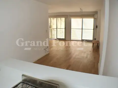 Departamento en Alquiler con 1 cochera