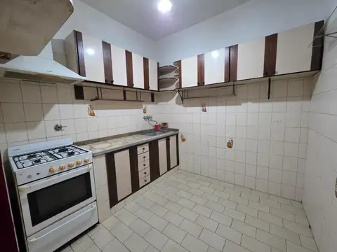 Casa 2 ambientes con 1 baño