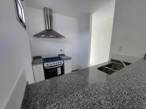 Departamento en Alquiler en Centro, $ 670.000