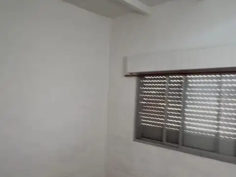Casa en Alquiler en Zarate, $ 750.000