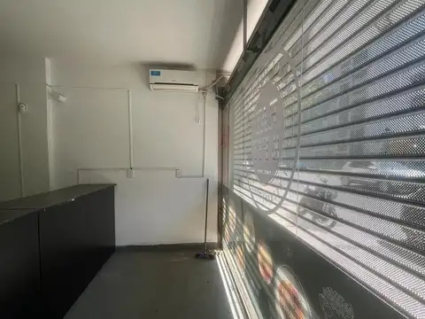 Local en Venta - Villa Crespo - Sobre Av. Juan B. Justo