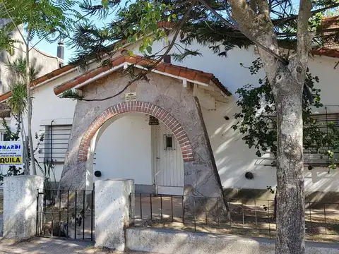 Casa en Belen de Escobar - EXCELENTE UBICACION   -   ID 4041