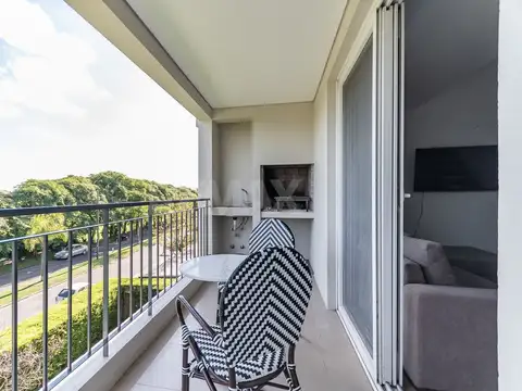 Venta 2 ambientes en Nordelta, balcón y parrilla