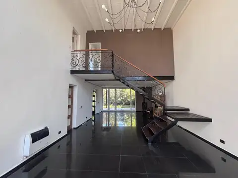 Casa en Venta en Los Polvorines, USD 165.000