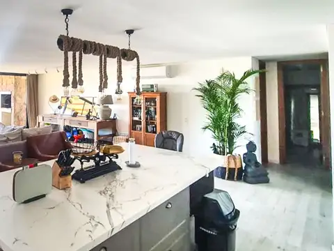 Departamento 4 ambientes con 2 baños