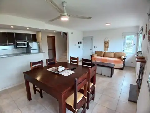 Hipólito Yrigoyen al 2900