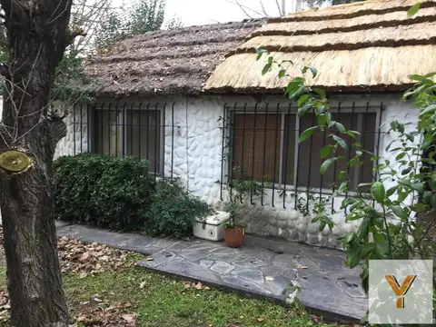 Casa en venta - 2 Dormitorios 1 Baño - Pilar