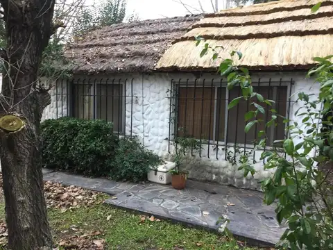 Casa en venta - 2 Dormitorios 1 Baño - Pilar