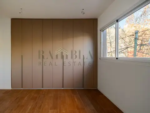 Depto Tipo Casa en Venta de 5 ambientes
