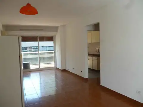 Alq Monoambiente divisible Apto/Prof. Balcón.