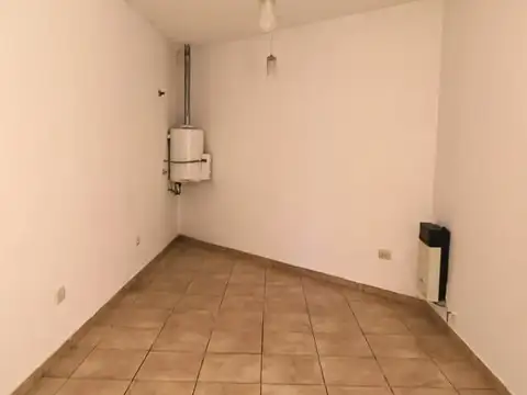 Departamento en Alquiler en Villa Gobernador Galvez, $ 450.000