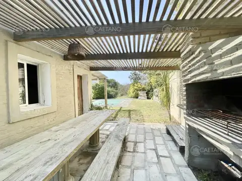 Casa 6 ambientes con 3 baños
