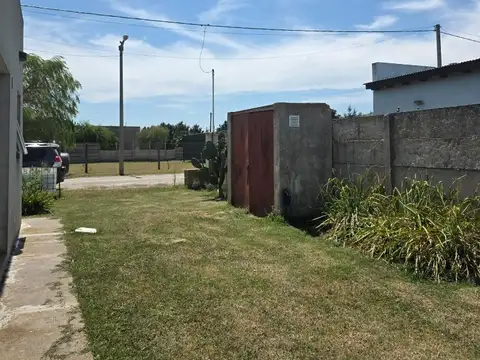 Casa 2 ambientes con 1 baño