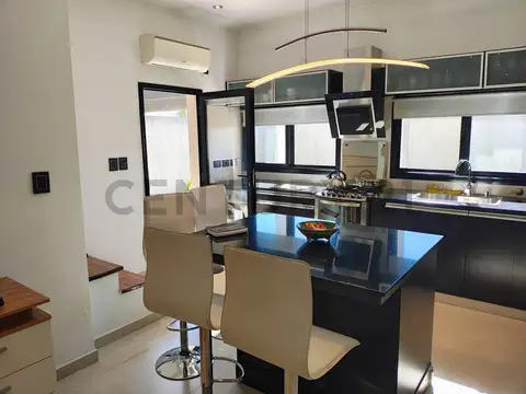 Casa y Terreno en venta en Etcheverry