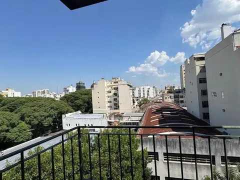 VENTA DPTO 4 AMB  CON TOILETTE Y BALCÓN EN FLORES