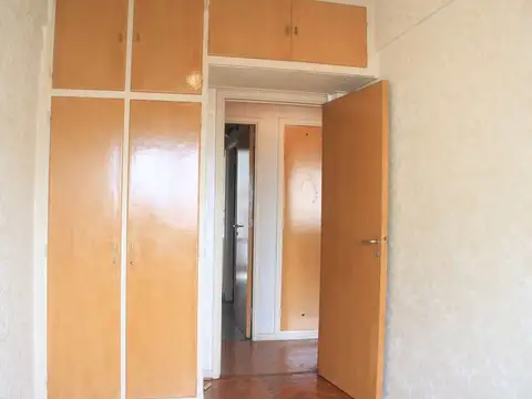 VENTA DPTO 4 AMB  CON TOILETTE Y BALCÓN EN FLORES
