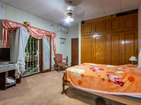 VENTA CASA DE 3 DORMITORIOS CON COCHERA QUINCHO EN TERRAZA