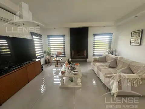 Casa en Alquiler de 3 dormitorios