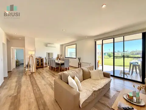 Casa en Alquiler en Fincas de San Vicente, USD 2.000