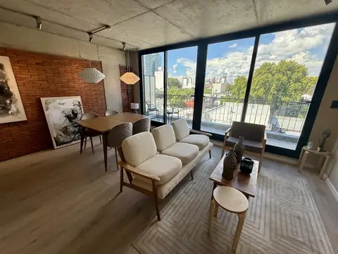 Departamento de dos dormitorios, cochera, terraza con parrillero y pileta