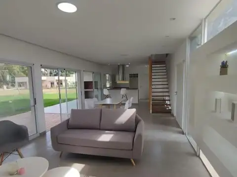 Casa en Venta en Guernica, USD 199.000