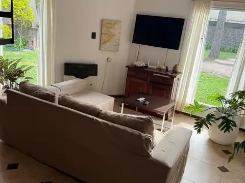 HERMOSA CASA EN COUNTRY EL PINAR