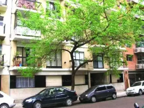 Depto 2 ambientes Con balcon Al frente Palermo LAS CAÑITAS Frente al Campo Argentino de Polo y...
