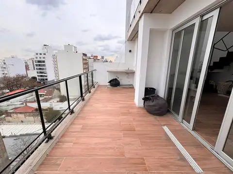 Departamento en alquiler de 1 dormitorio, con balcónterraza. La Plata