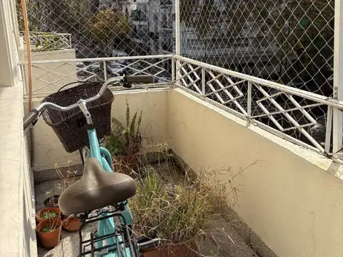 Depto Tipo Casa 4 ambientes con 2 baños