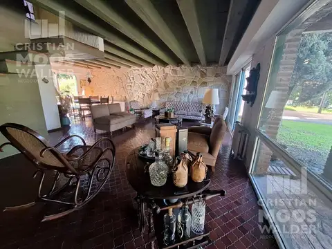 Casa 4 ambientes con 3 baños